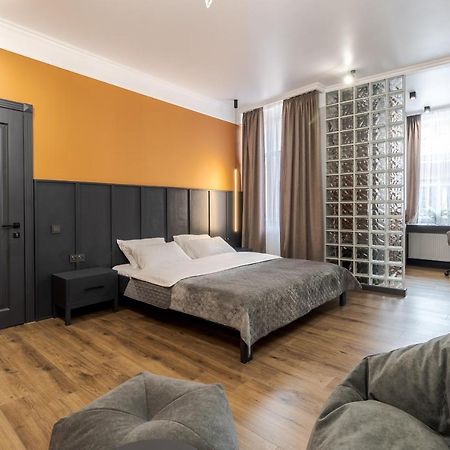Modern Apartment 利沃夫 外观 照片