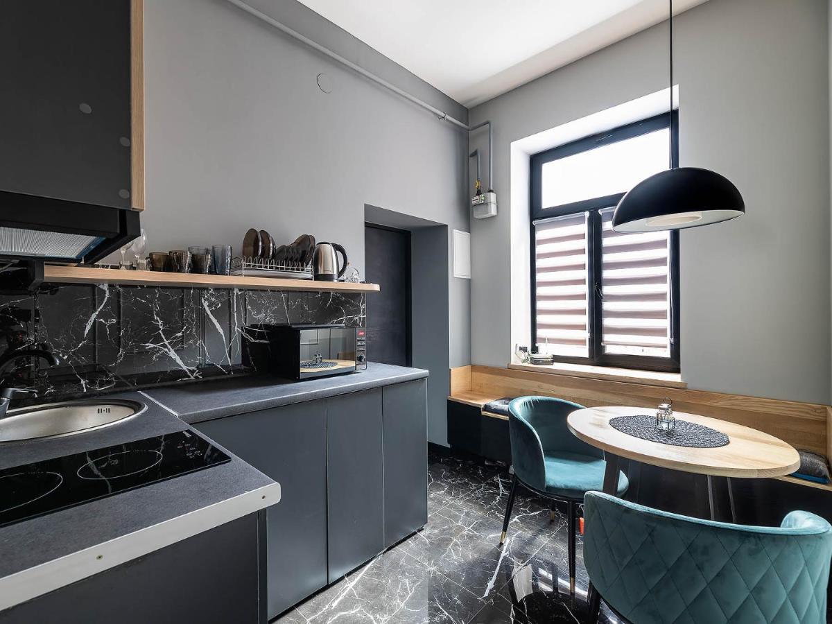 Modern Apartment 利沃夫 外观 照片