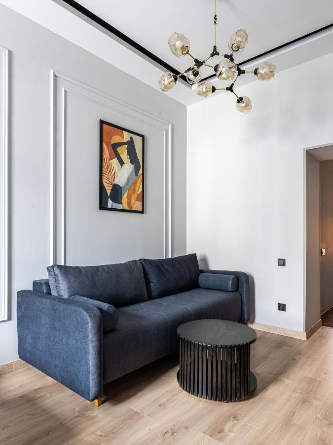 Modern Apartment 利沃夫 外观 照片