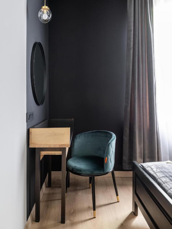 Modern Apartment 利沃夫 外观 照片