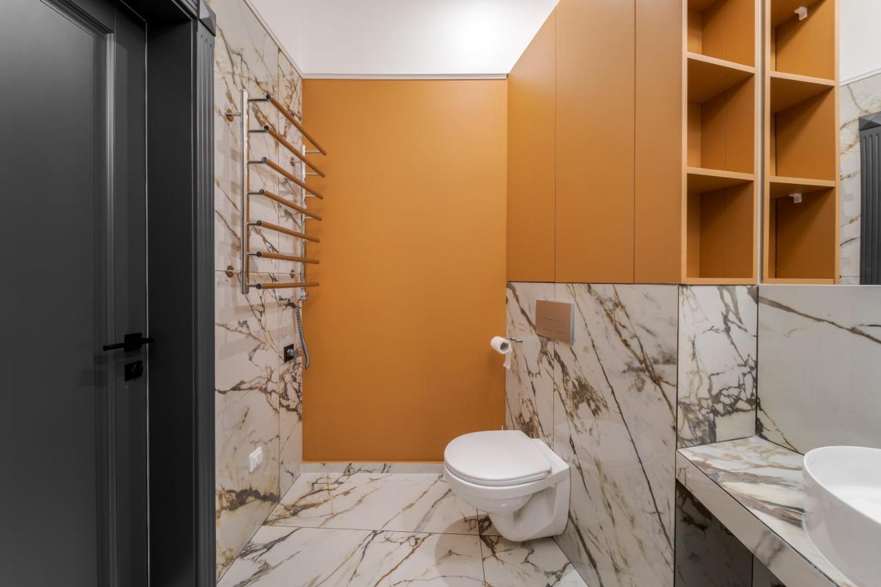 Modern Apartment 利沃夫 外观 照片